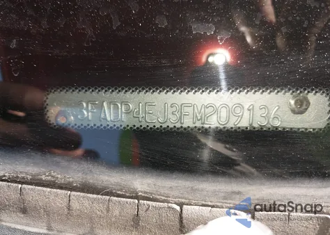 2015 Ford Fiesta Se z USA, uszkodzony, nr VIN 3FADP4EJ3FM209136